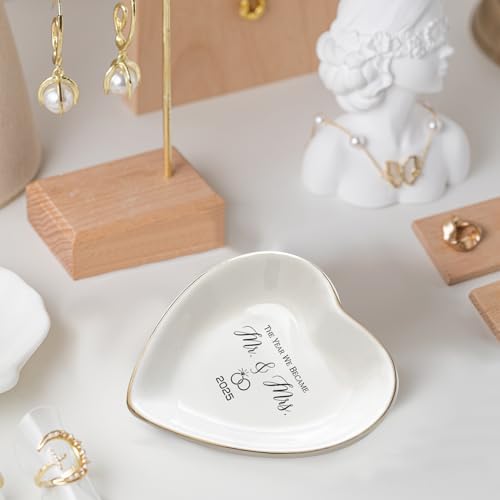 The Year We Became Mr & Mrs 2025 Ceramic Ring Dish for Wedding Jewelry Tray, Elegant Keepsake Gift for Couples, Ceramic Valet Tray for Jewelry Storage