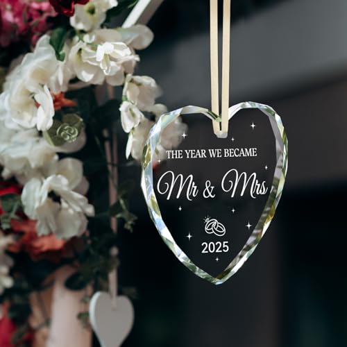 Wedding Gifts for Couples 2025, Mr and Mrs Gifts for Bride Newly Wed GIF ts for Her Just Married Ornaments 2025 Just Married Decorations Bridal Shower Ornaments
