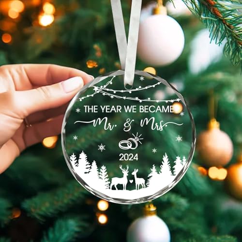 BSQUIELE Wedding Gifts - Valentine Gift For Mr Mrs - Mr and Mrs Ornament 2024 - The Year We Became Mr Mrs - Wedding Gifts for Couple, Bride, Wife, Her - Future Mr and Mrs Gifts - Bridal Shower Gifts