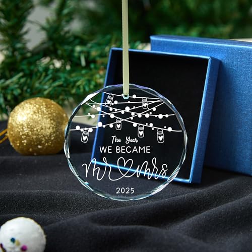 Wedding Gifts, Mr and Mrs Gifts Ornament 2025,Bridal Shower Gifts,Wedding Gifts for Couples 2025, Just Married Gift for Newlywed Couple, Bride,Crystal Glass Ornament Mr and Mrs Gifts