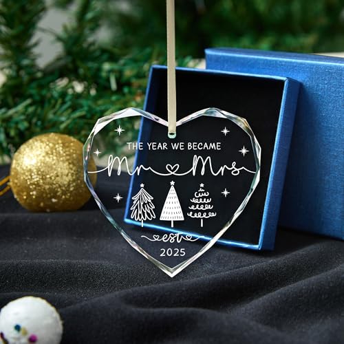 Wedding Gifts, Mr and Mrs Gifts Ornament 2025,Bridal Shower Gifts,Wedding Gifts for Couples 2025, Just Married Gift for Newlywed Couple, Bride,Crystal Glass Ornament Mr and Mrs Gifts