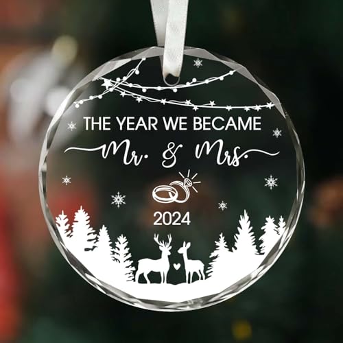 BSQUIELE Wedding Gifts - Valentine Gift For Mr Mrs - Mr and Mrs Ornament 2024 - The Year We Became Mr Mrs - Wedding Gifts for Couple, Bride, Wife, Her - Future Mr and Mrs Gifts - Bridal Shower Gifts