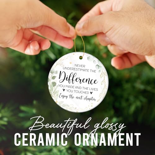 HEXMOZ Retirement Ornament 2025 - Retirement Gifts for Women, Men 2025 - Retired Gifts for Coworker, Boss, Teacher, Nurse - Retired Christmas Ornament - Christmas Decoration