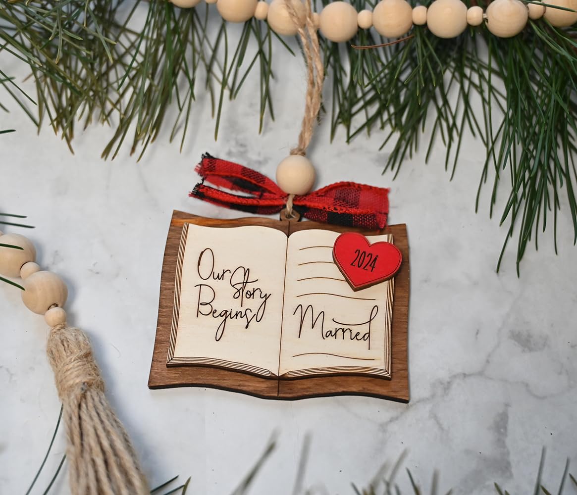 Wedding Gift: Married Couple's First Christmas Ornament 2024