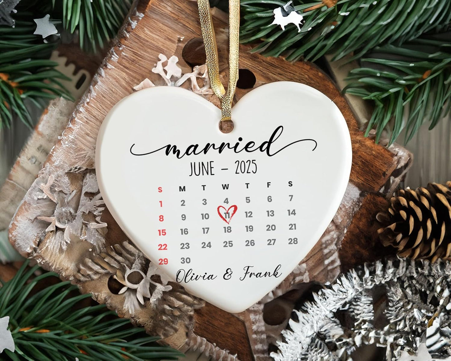Personalized Engagement Ornament 2025, New Married Engaged Couple Ornament, Custom Wedding Date for Newlywed Couple, Wedding Bridal Shower Gift, Bride and Groom