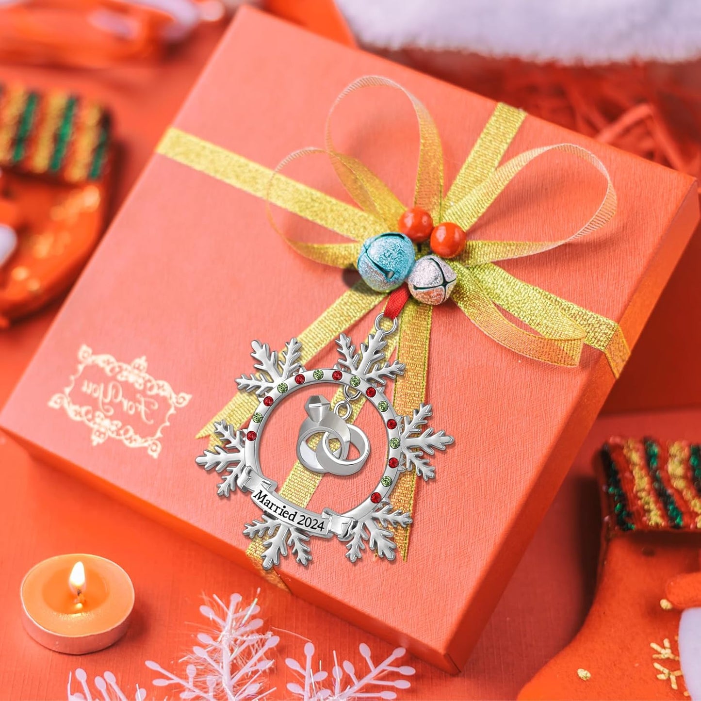 Our First Christmas Married 2024 Ornament Silver Married Gift for Couples Metal Christmas Snowflake with Hanging Ring Ornament Funny Holiday Xmas Keepsake Pendant Decoration