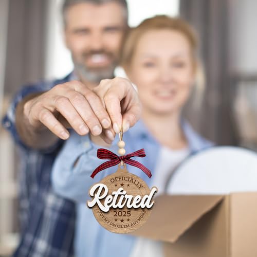Retirement Gifts for Men - Retirement Gifts for Men 2025 - Happy Funny Cool Retire Party Gift Ideas - Mens Retired Gift Ideas for Coworker, Boss, Teacher, Nurse, Man - Wood Retired Ornament