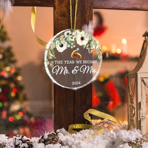 Mr and Mrs Wedding Gifts Ornament, Wedding Gifts for Couples Newlyweds, The Year We Became Mr and Mrs 2024 Acrylic Hanging Ornament