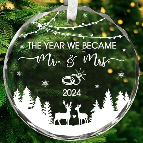 BSQUIELE Wedding Gifts - Valentine Gift For Mr Mrs - Mr and Mrs Ornament 2024 - The Year We Became Mr Mrs - Wedding Gifts for Couple, Bride, Wife, Her - Future Mr and Mrs Gifts - Bridal Shower Gifts