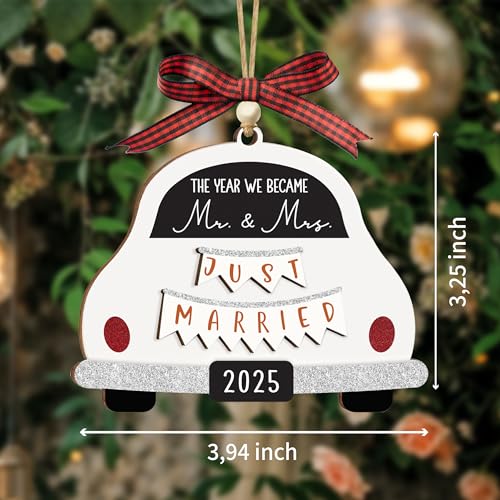 Just Married Wooden Ornament 2025, Mr and Mrs Newlywed Hanging Ornament, Wedding Gift for Couples 2025, Bride, Future Mr and Mrs Bridal Shower Bride Gift Ideas for Her, Married Couple
