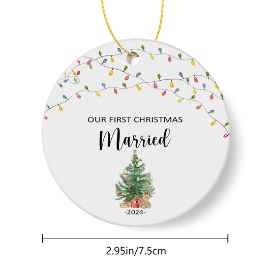 Wedding Gifts-Wedding Gifts for Couples 2024,First Christmas Married Ornament Keepsake Newlywed Keepsake Gift,Christmas Tree Decorations Hanging Ornament Flat Circle Ceramic Ornament 3In