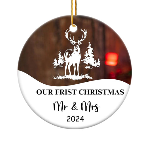 Our First Christmas Married Ornament 2024, Just Married Christmas Ornament as Mr and Mrs, First Year Newlywed 2.9 Ceramic Round Ornament Gift for Wedding Xmas Decoration