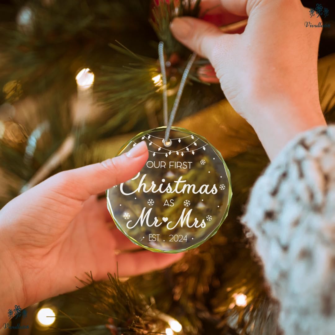Our First Christmas As Mr and Mrs Ornament 2024 - Wedding Couple Gifts, Bridal Shower, Newlyweds Marriage Gifts, 1st Year Married, Just Engaged Keepsake Presents for Bride & Groom, Her & Him, Friends