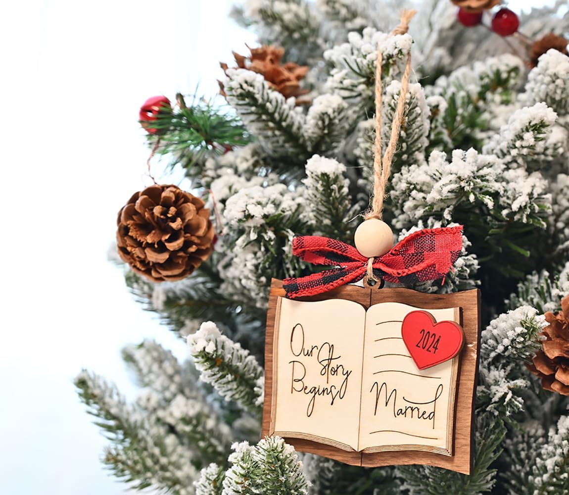 Wedding Gift: Married Couple's First Christmas Ornament 2024