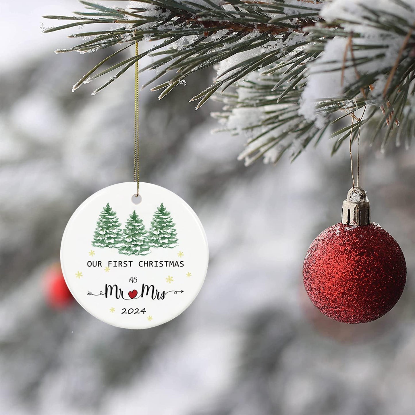 Our First Christmas Married Ornament 2023,Just Married Christmas Ornament as Mr and Mrs, First Year Newlywed 2.9" Ceramic Round Ornament, Wedding Decoration for Couple Married
