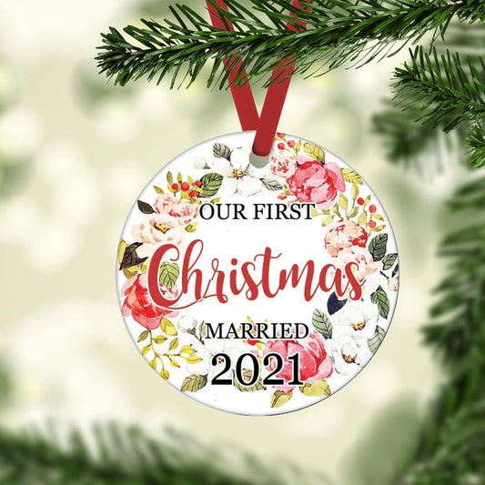 Our First Christmas Married 2021 Ornament Mr & Mrs First Christmas Ornament Christmas Tree Decorations Ceramic Christmas Ornament Christmas Tree Ornament Xmas Ornament