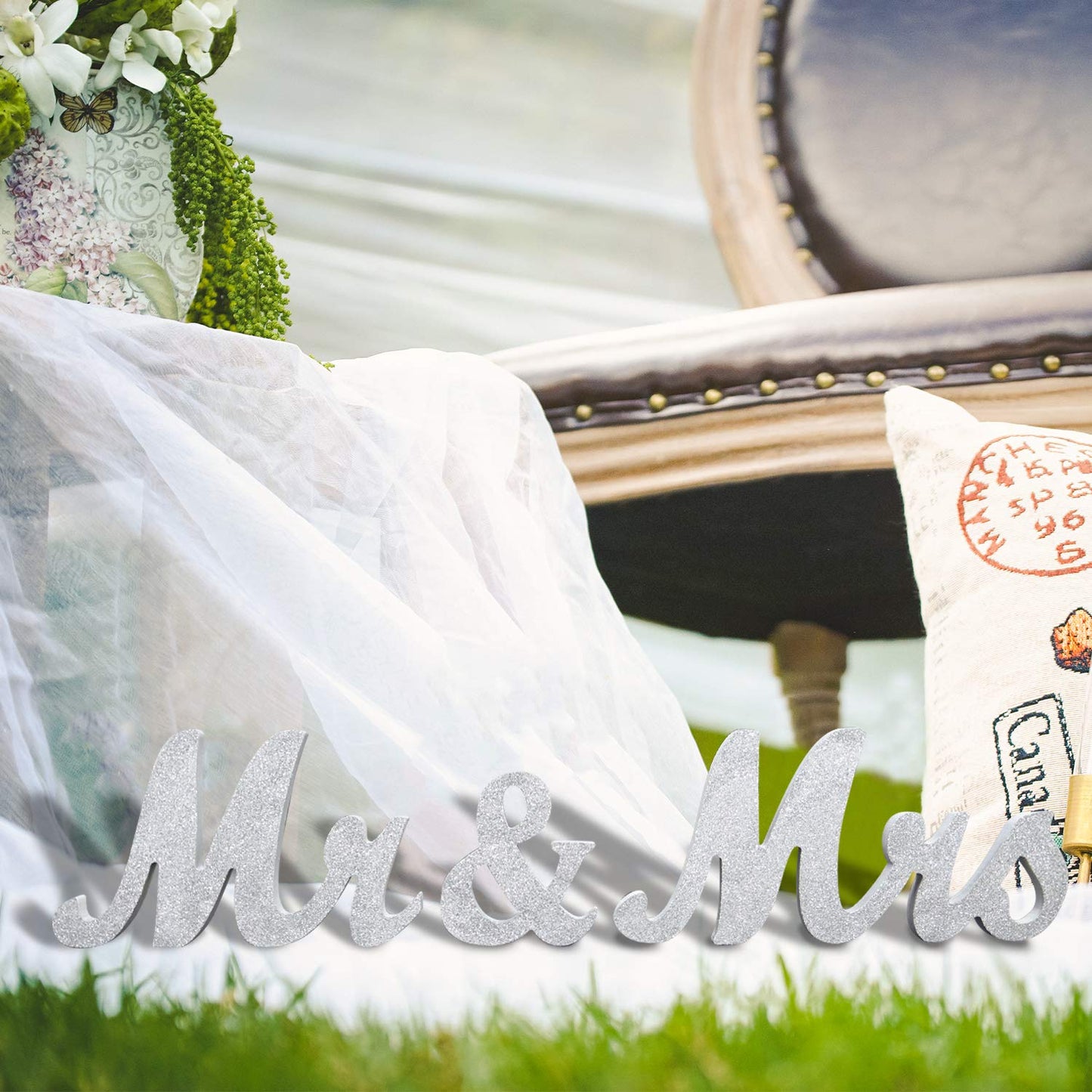 Wooden Mr and Mrs Sign, Rustic Mr. & Mrs. Letters Wedding Signs for Wedding Table, Miss Mr. Deroation for Photo Props/Party Table/Anniversary/Valentine's Day/Wedding & Engagement, Silver