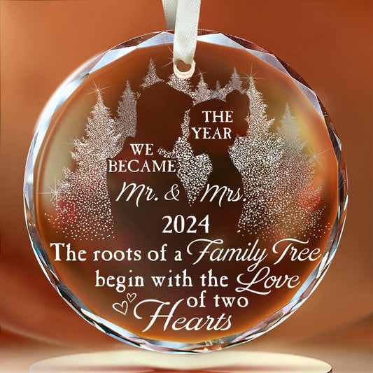 WANDER PRINTS Don't Worry, It's Gift Box Ready - Wedding Gift for Couples - 2024 First Christmas Married Glass Ornament for Couple, Bride - Bridal Shower Gift for Newlyweds - Mr & Mrs Keepsake