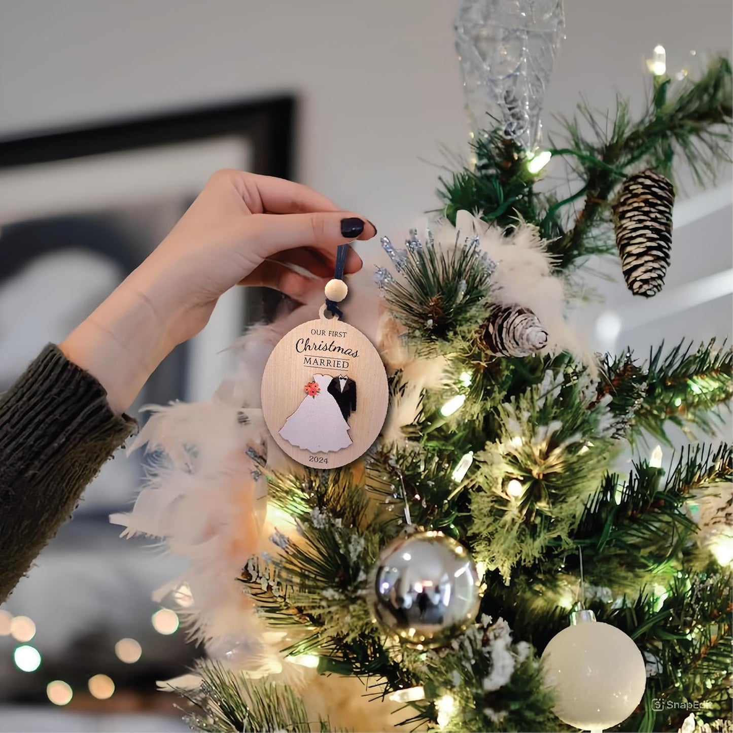 First Christmas Married Ornament 2024: Celebrate Your First Year Together, New Home Ornament 2024, Engagement and Wedding Gifts for Couples.