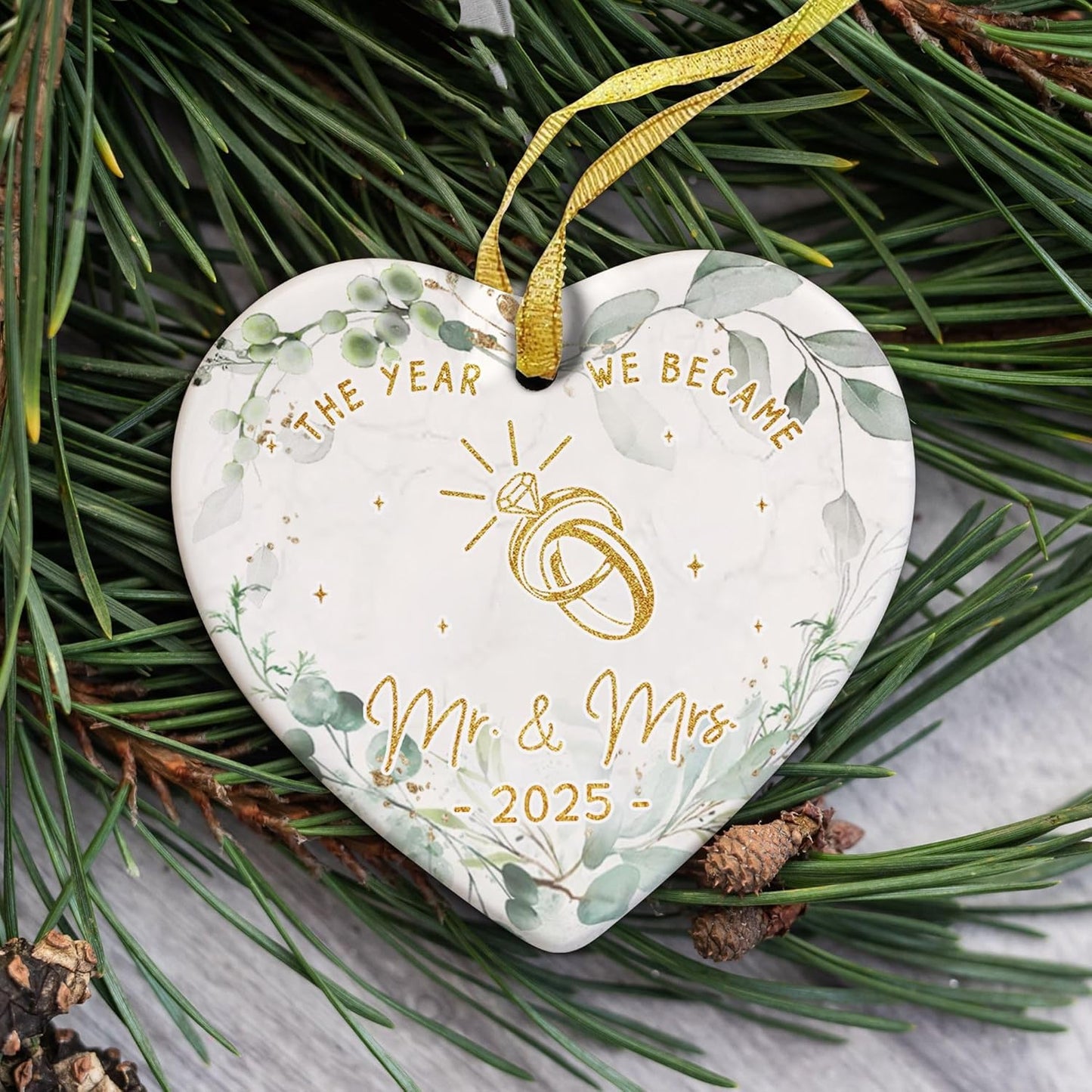 Ceramic Heart Ornament - The Year WE Became MR MRS 2025 - Wedding Gifts for Couples 2025 - Gifts for Newly Engaged Couples - Mr and Mrs Gift - Best Wedding Gift for Newlyweds, Bride, Groom