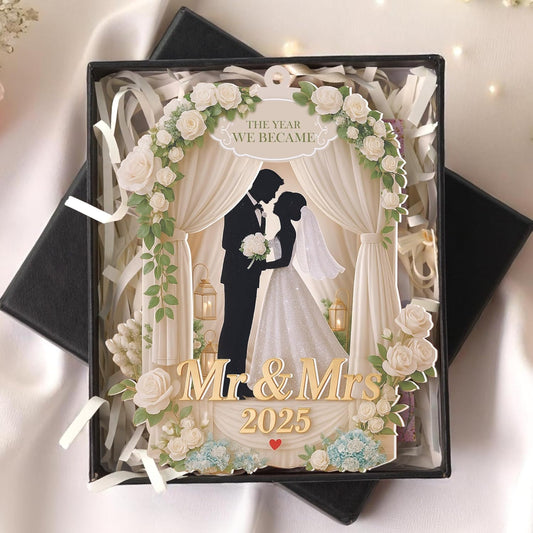 Wedding Gifts for Couples 2025, 3D Acrylic Double Layers Just Married Ornament 2025, Mr and Mrs Ornaments, Car Hanging Ornament, Bride Gift, Gift for Newlyweds (Wedding Ornament White)