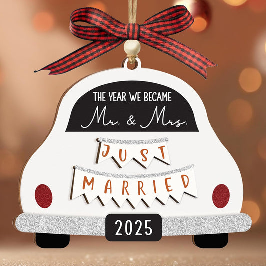 Just Married Wooden Ornament 2025, Mr and Mrs Newlywed Hanging Ornament, Wedding Gift for Couples 2025, Bride, Future Mr and Mrs Bridal Shower Bride Gift Ideas for Her, Married Couple