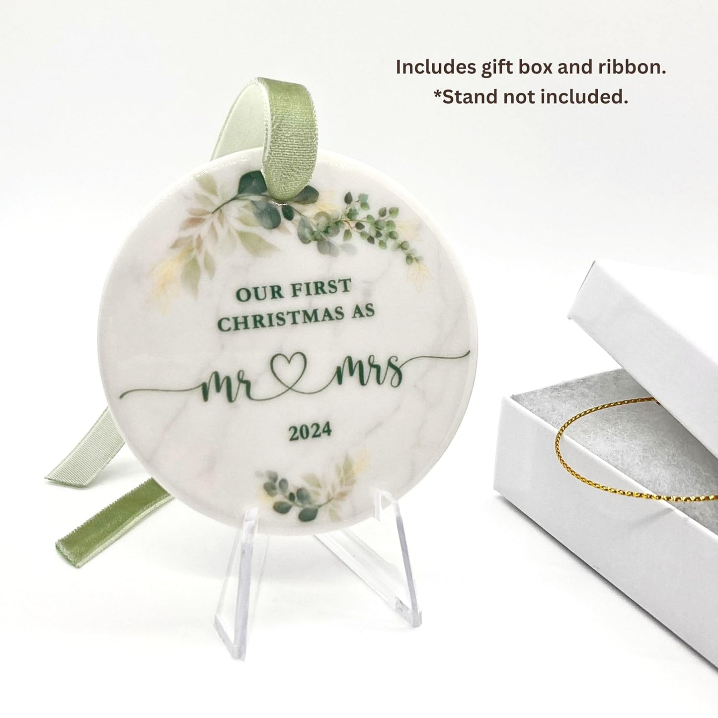 2024 First Christmas Married Ornament, Wedding Gifts for Couples, Wedding Bridal Shower Gifts for Bride to Be, Just Married 1st Xmas Newlywed - Mr and Mrs Christmas Ornaments
