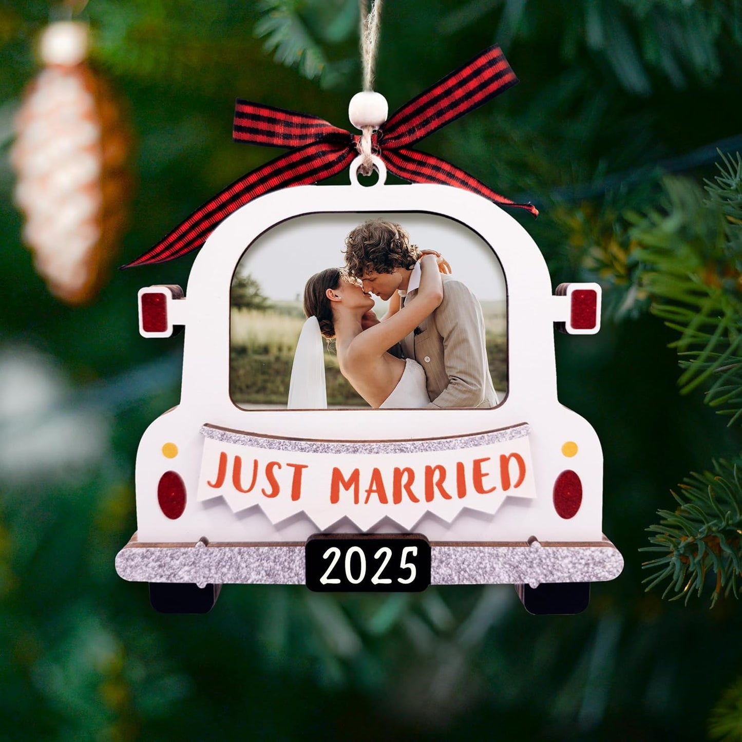 Just Married Ornament 2025 Picture Frame, Large Size - Just Married Frame - Wedding Christmas Ornament 2025 - Mr And Mrs Wedding Gifts For Newlywed Couple - Wedding Shower Gifts, Bridal Shower Gift