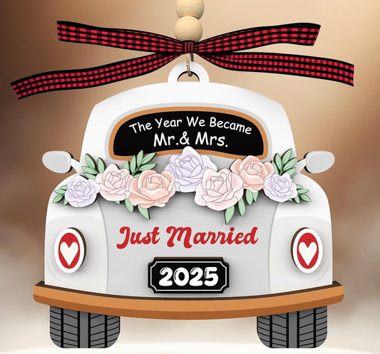 Wedding Gifts for Couples 2025 - Engagement Gifts for Couples - Wood Hanging Ornament for Bride & Groom, Mr & Mrs - Wedding Decor Newlywed Gift, Bridal Shower Present for Married Couples