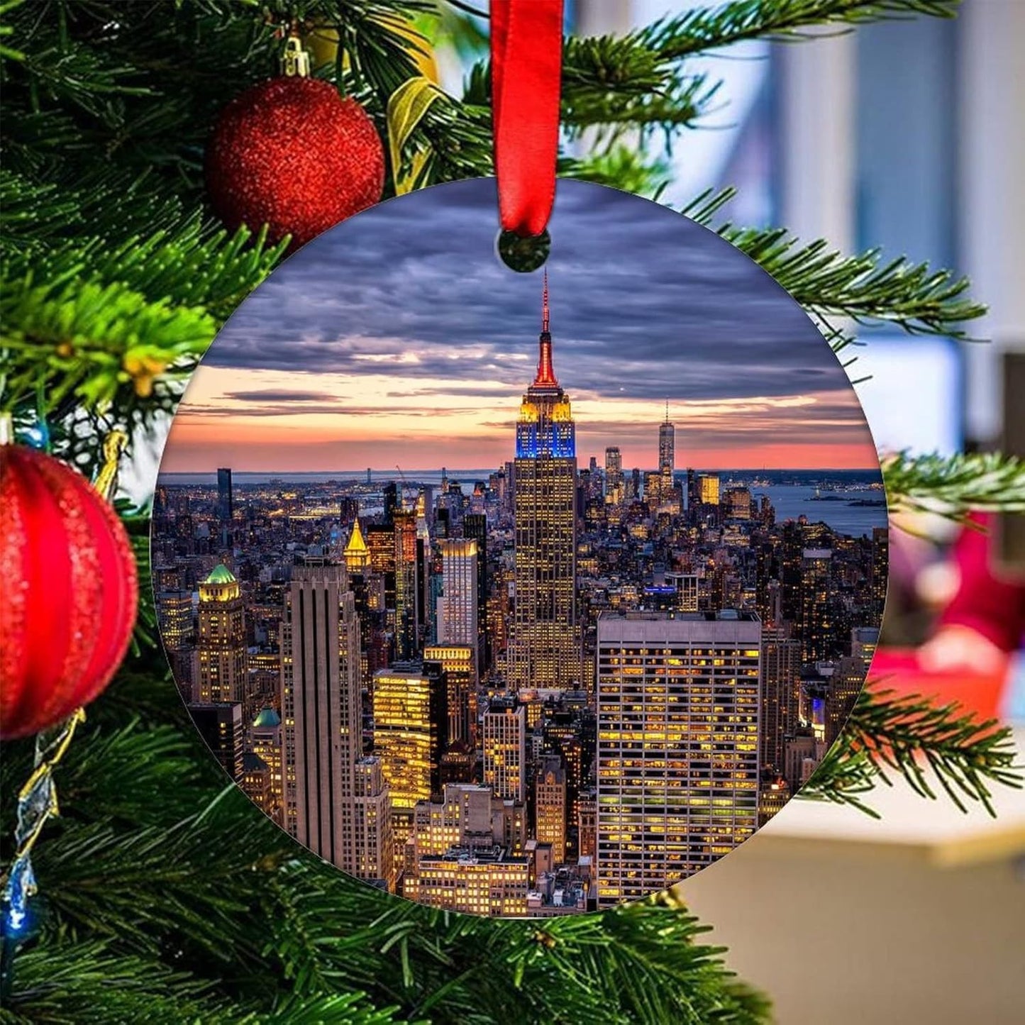 Christmas Ornament 2023 New York Rockefeller Center Ceramic Christmas Ornament Christmas Tree Ornament Hanging Ornament Xmas Gift