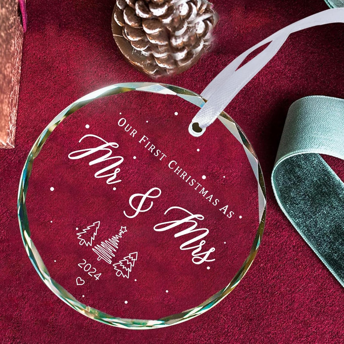 Christmas Ornament Wedding Gift 2024 for Couples - Mr and Mrs First Christmas Married Ornament, Bridal Shower, Just Married Newlywed Keepsake, Wedding Theme Glass